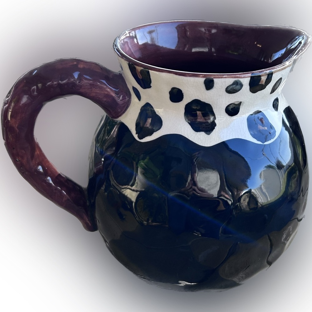 Belle Casa by Ganz Pitcher 8.5x7” animal pot base